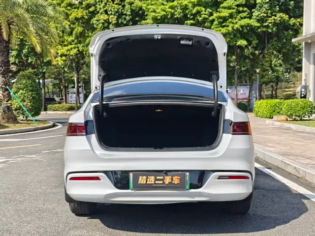 BYD Qin PLUS — Фото автомобиля 17