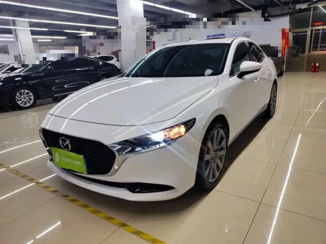 Фотография автомобиля — Mazda Axela