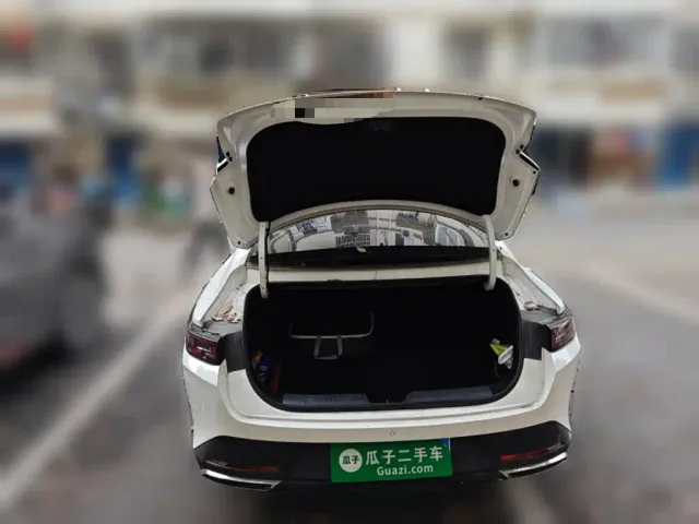 Changan Lamore — Фото автомобиля 9