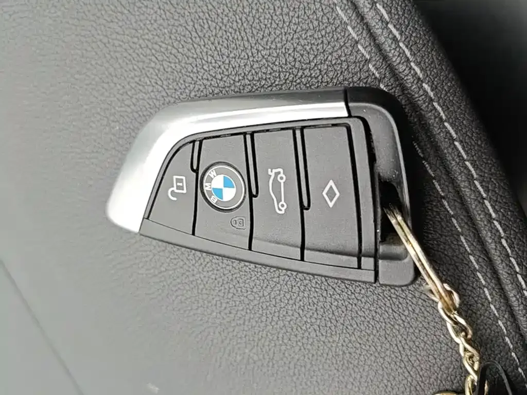 BMW BMW iX3 2022 Leading Edition — Фото автомобиля 8