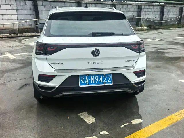 Volkswagen T-Roc — Фото автомобиля 7