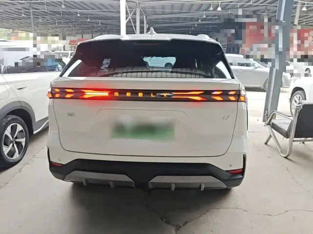 Geely Galaxy L7 — Фото автомобиля 5
