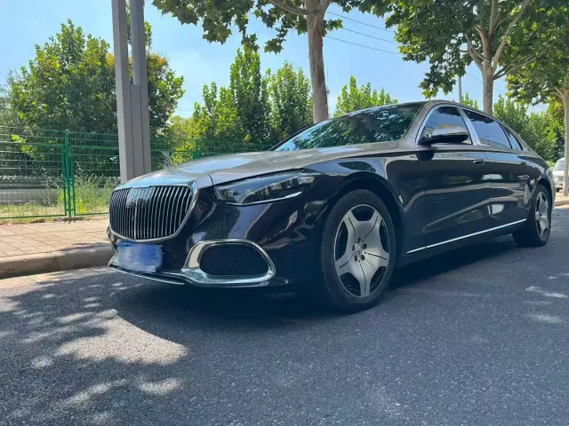 Фотография автомобиля — Mercedes-Benz Maybach S-Class