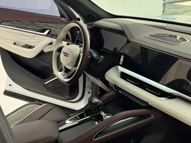 Geely Xingyue L — Фото автомобиля 11