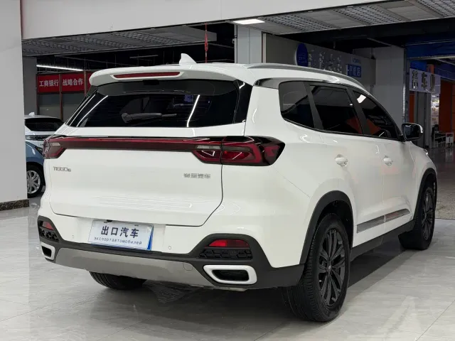 Chery Tiggo 8 — Фото автомобиля 6