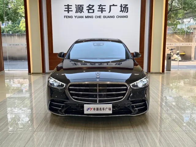 Mercedes-Benz S-Class — Фото автомобиля 2