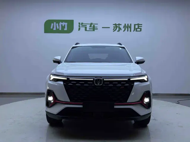Changan CS35 Plus — Фото автомобиля 2