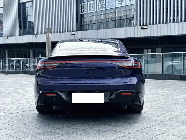 Luxeed S7 — Фото автомобиля 8