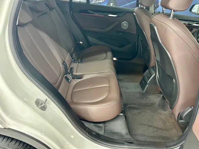 BMW X1 — Фото автомобиля 11
