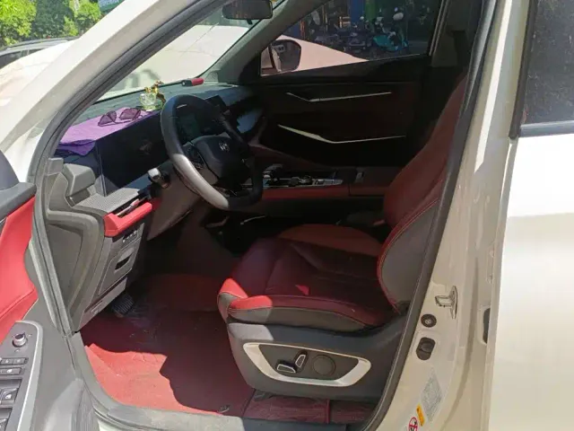 Changan CS75 Plus — Фото автомобиля 9