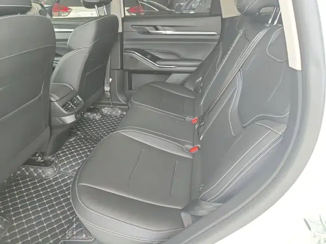 Haval H6 — Фото автомобиля 16