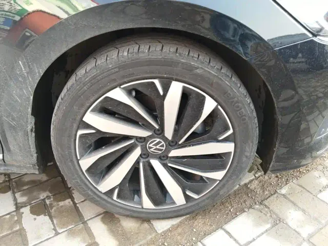 Volkswagen Passat — Фото автомобиля 6
