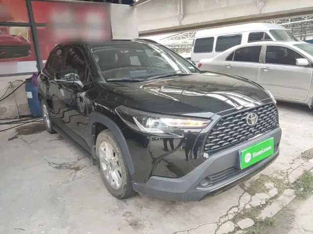 Toyota Corolla Cross — Фото автомобиля 3