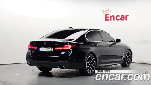 BMW 5-Series — Фото автомобиля 2