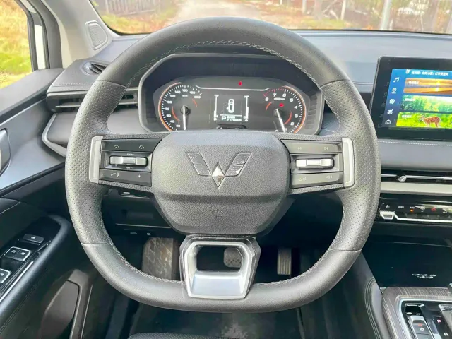Wuling Jiachen — Фото автомобиля 15