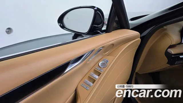 Genesis G80 Бензин 2.5 турбо AWD — Фото автомобиля 24