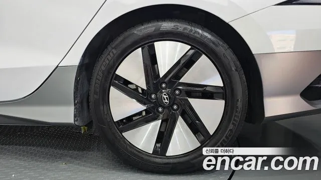 Hyundai Ioniq 6 — Фото автомобиля 6