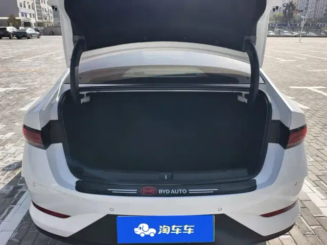 BYD Qin PLUS — Фото автомобиля 4