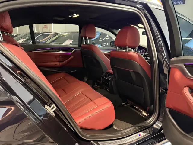 BMW 5 Series — Фото автомобиля 10