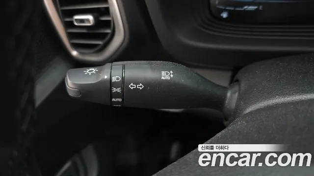 Hyundai Venue — Фото автомобиля 22