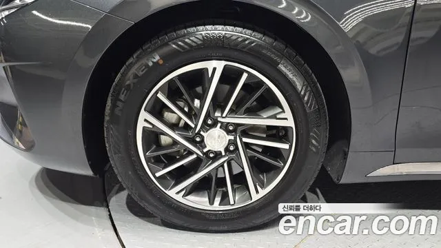 Hyundai Grandeur New — Фото автомобиля 5