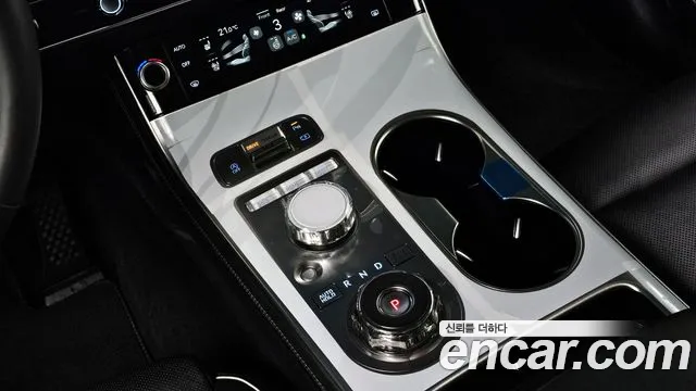 Genesis GV70 2.5T Бензин AWD — Фото автомобиля 9
