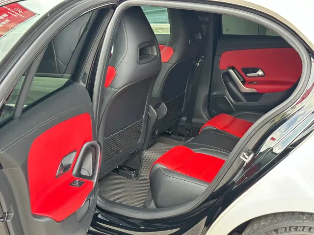 Mercedes-Benz A-Class AMG — Фото автомобиля 12