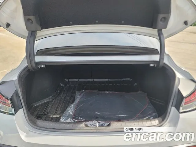 Hyundai Avante CN7 — Фото автомобиля 18