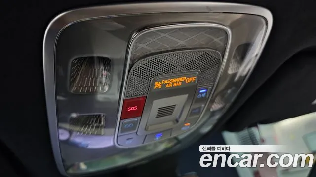 Genesis GV70 — Фото автомобиля 25