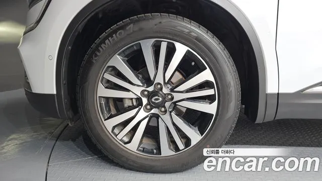 Renault-KoreaSamsung QM6 Новый QM6 2.0 GDe Première 2WD — Фото автомобиля 5