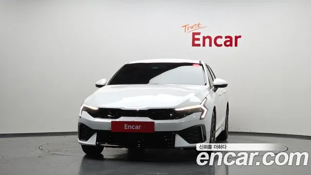 Kia K5 Generation 3 — Фото автомобиля 3