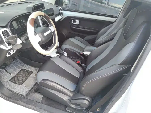 Roewe Clever — Фото автомобиля 14