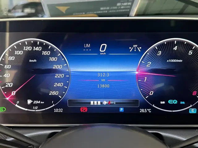 Mercedes-Benz C-Class — Фото автомобиля 16