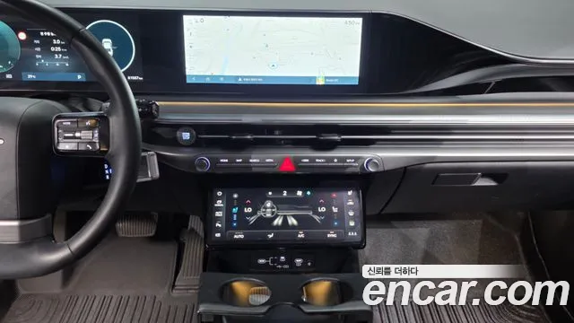 Hyundai Grandeur Grandeur (GN7) 2.5 Бензин 2WD — Фото автомобиля 14