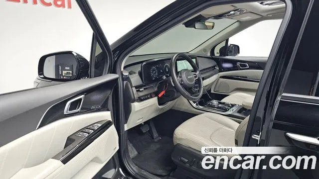Kia Carnival Generation 4 — Фото автомобиля 9