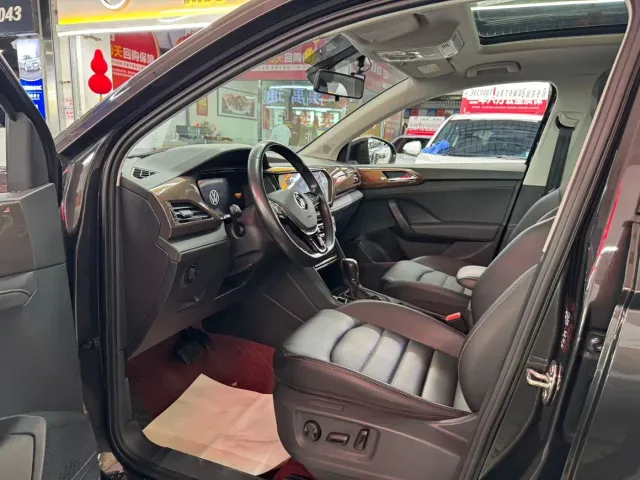Volkswagen Tharu — Фото автомобиля 4