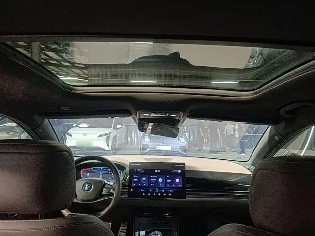 BYD Han — Фото автомобиля 17
