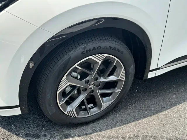 Changan CS75 Plus — Фото автомобиля 11