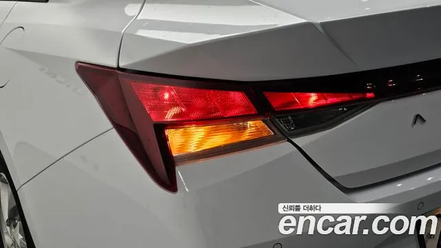Hyundai AVANTE Avante (CN7) 1.6 LPi (Для проката) — Фото автомобиля 22