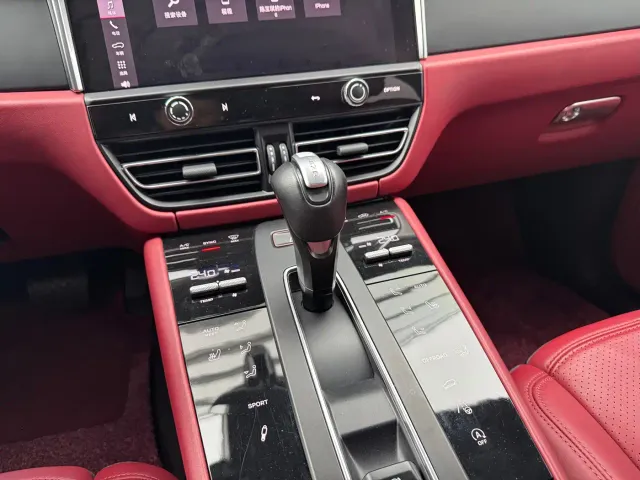 Porsche Macan — Фото автомобиля 19
