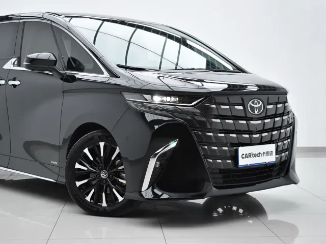 Toyota Alphard — Фото автомобиля 6