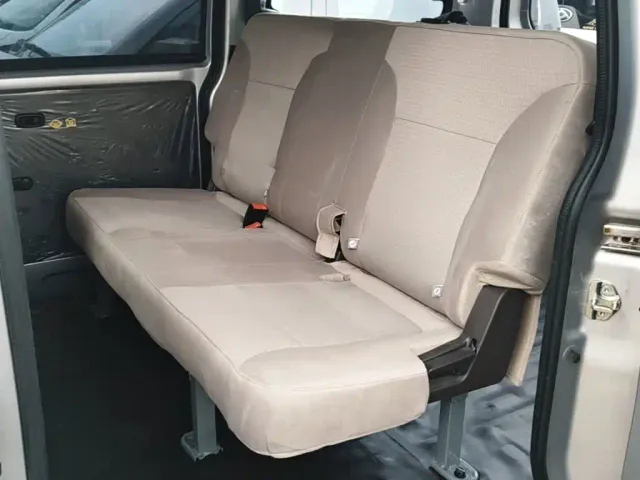 Wuling Hongguang V — Фото автомобиля 16