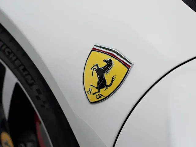 Ferrari SF90 — Фото автомобиля 5