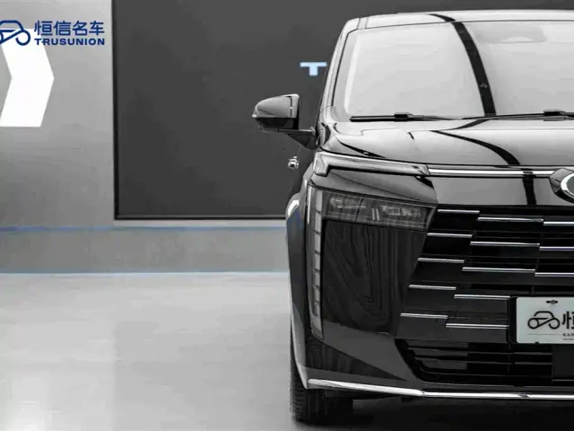 GAC Trumpchi E8 — Фото автомобиля 8