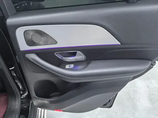 Mercedes-Benz GLE-Class — Фото автомобиля 11
