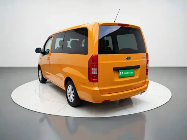 JAC Refine M3 — Фото автомобиля 24