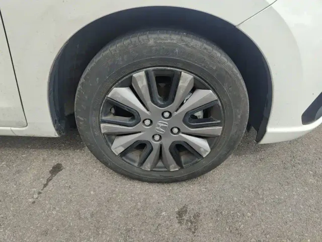 Honda Fit — Фото автомобиля 24