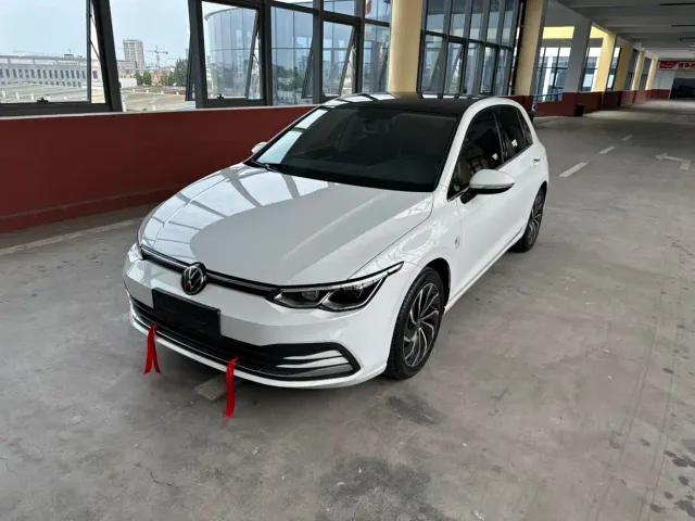 Фотография автомобиля — Volkswagen Golf