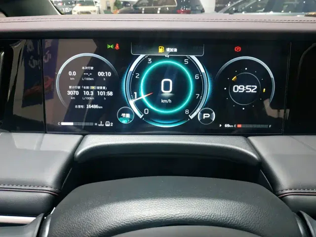 GAC Trumpchi M8 — Фото автомобиля 11