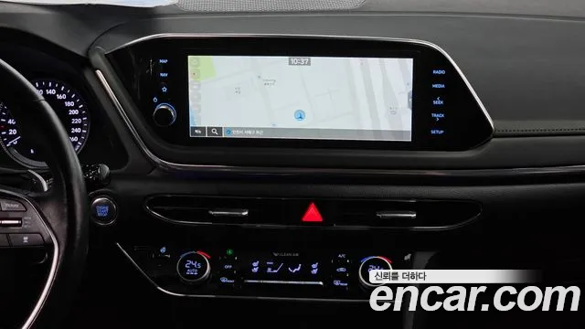 Hyundai Sonata — Фото автомобиля 19